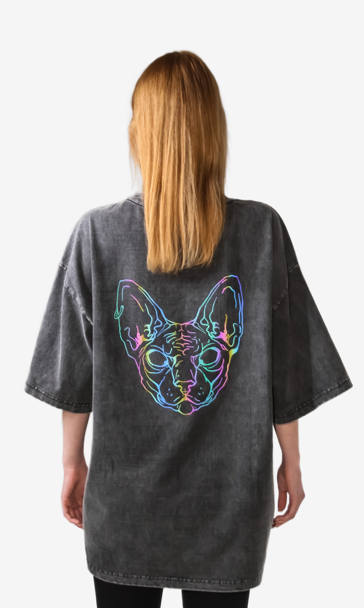 Heavy-T-shirt-with-reflective-cat-female